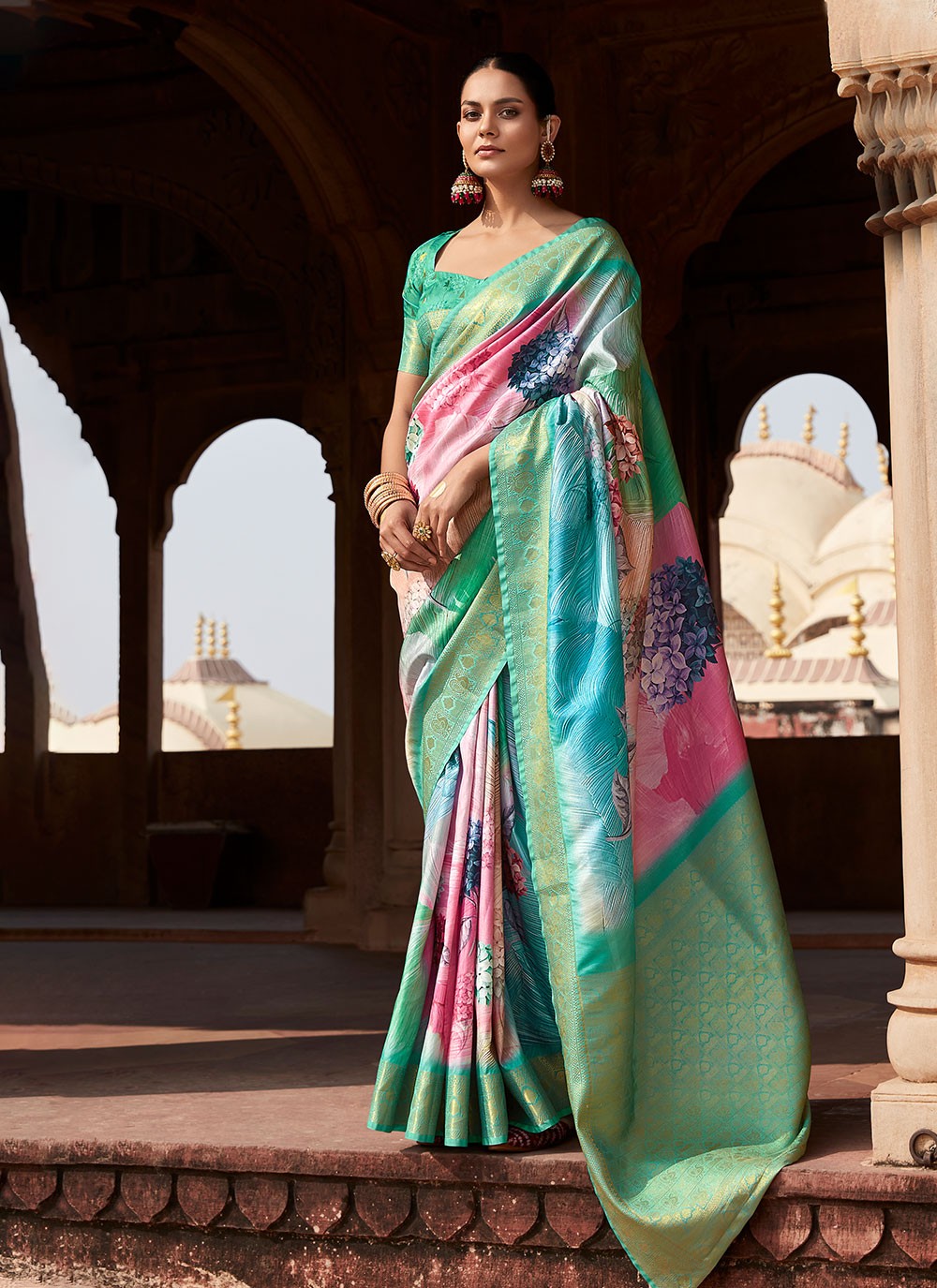 Classic Woven Handloom Silk Saree - S4503