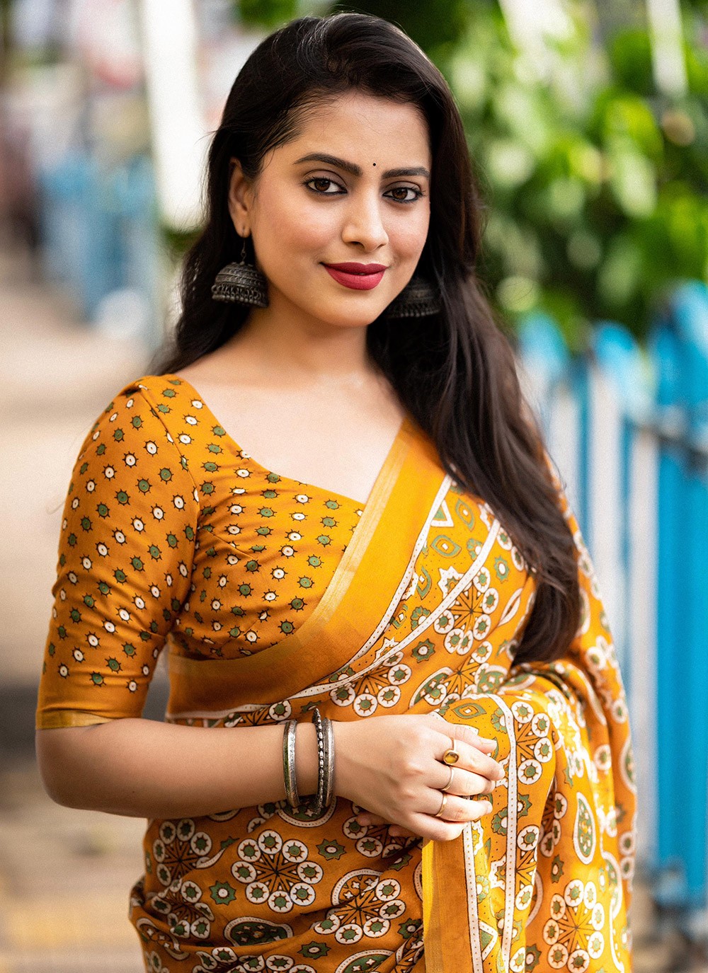 Trendy Digital Print Silk Blend Saree - S5734