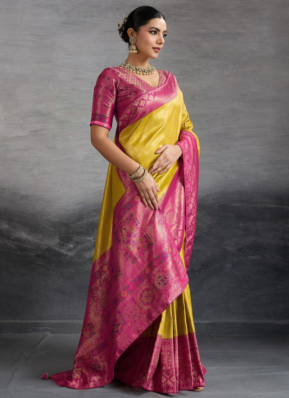 Mustard Kanjivaram Silk Traditional Saree Meenakari, Woven, Zari S17637