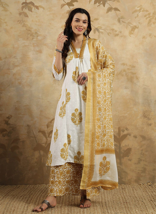 Printed Blended Cotton Salwar Suit - T4517