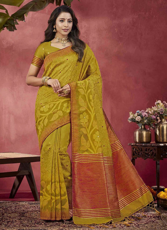Classic Woven Silk Saree - S6723