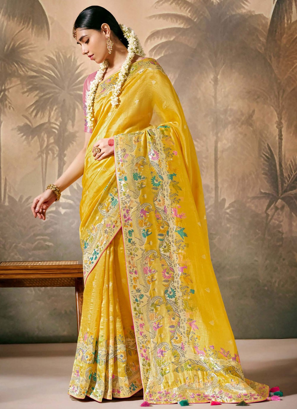 Classic Floral Printed Silk Saree - S8354