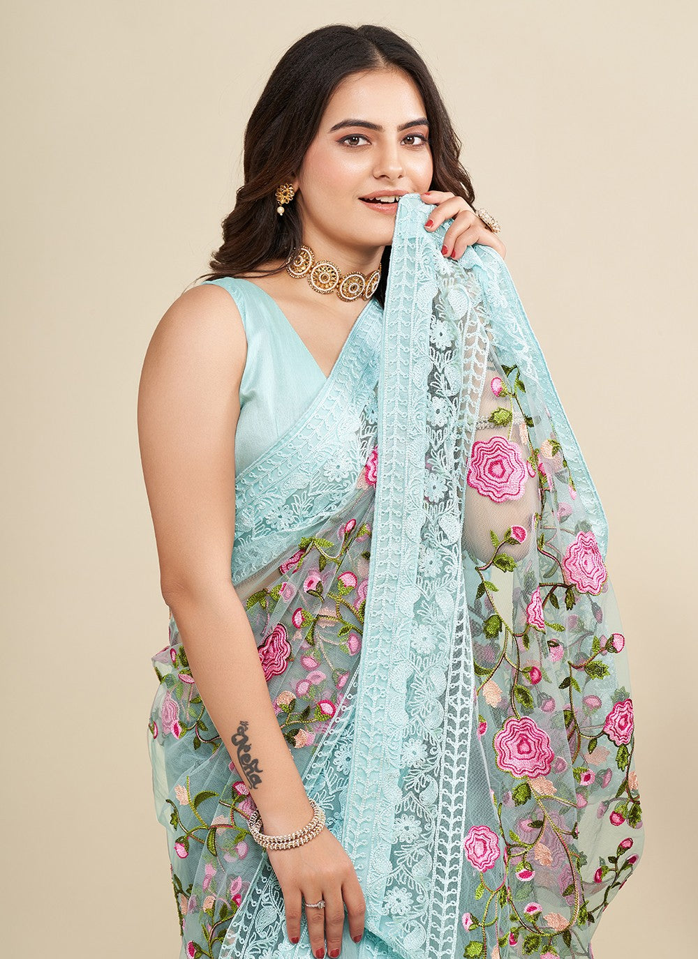 Trendy Embroidered Net Saree - S5091