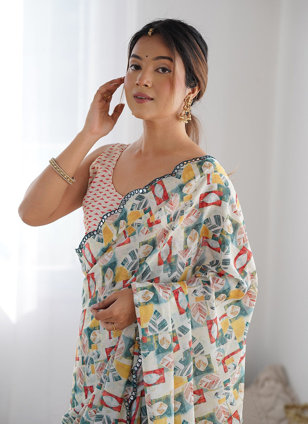 Classic Saree Digital Print Off White Chinon Saree S12391