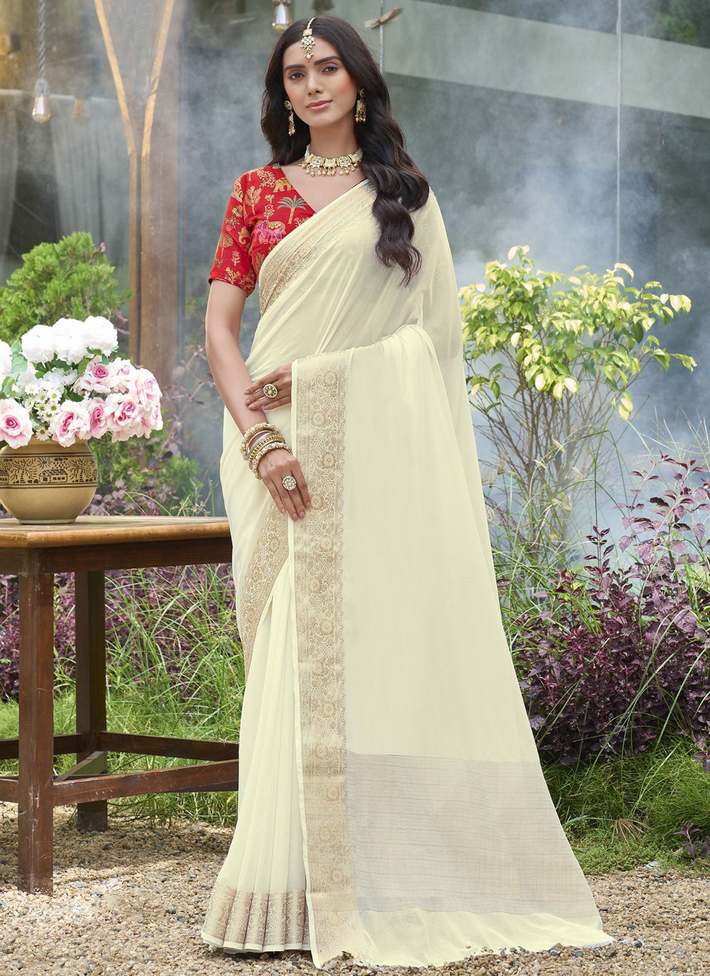 Off White Silk Trendy Saree Weaving Zari S20424