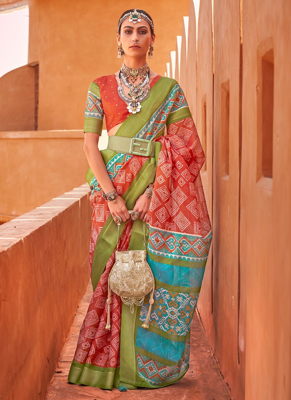 Classic Foliage Prints Cotton Silk Saree - S6712