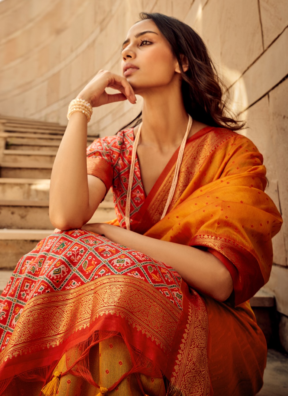 Contemporary Weaving Zari Silk Saree - S3693