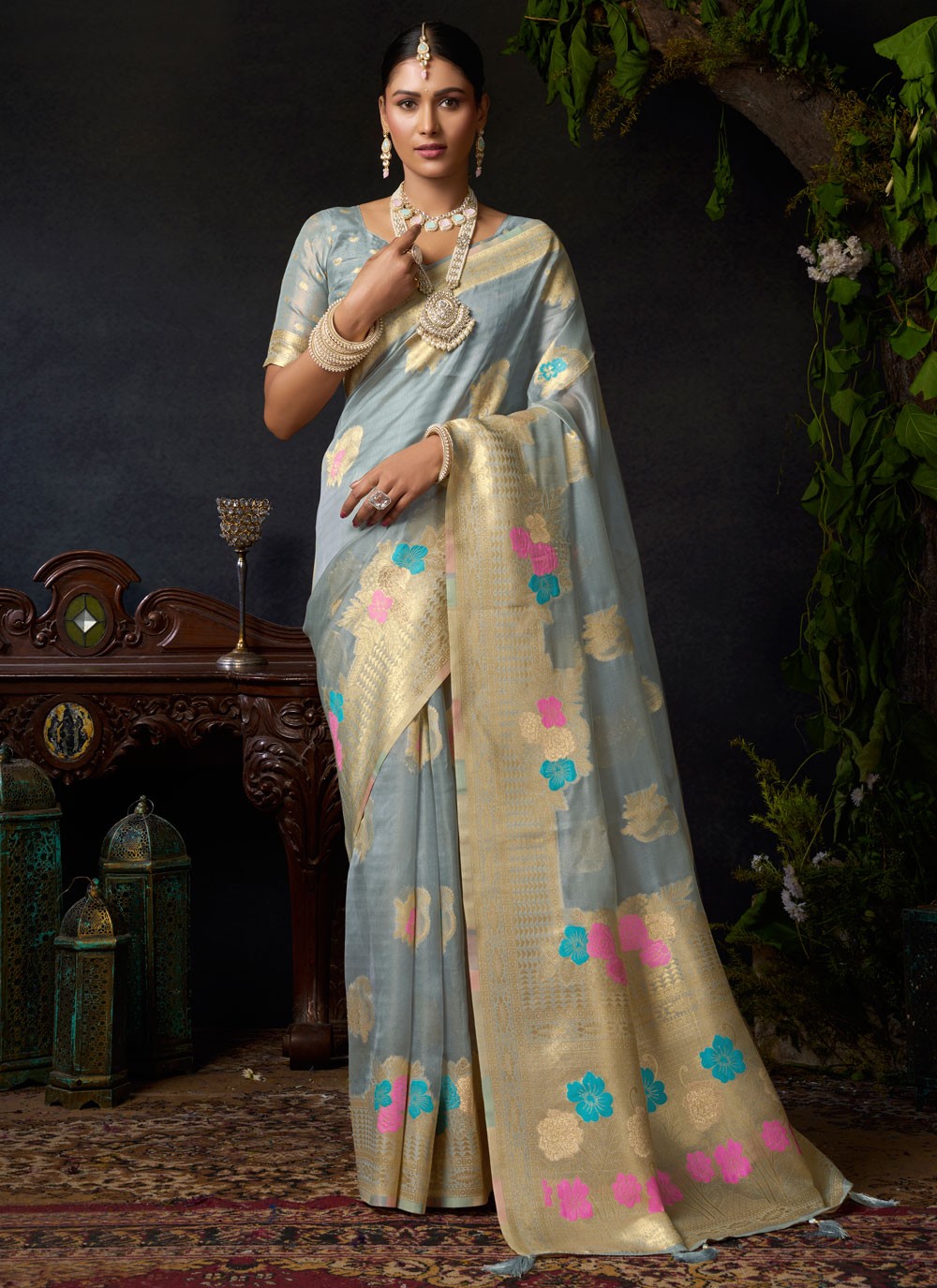 Grey Organza Classic Saree Weaving Zari S19563