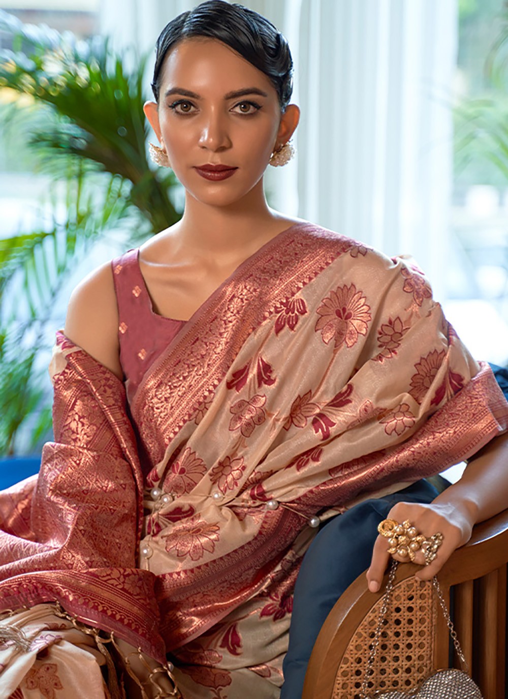 Trendy Weaving Zari Organza Saree - S2793