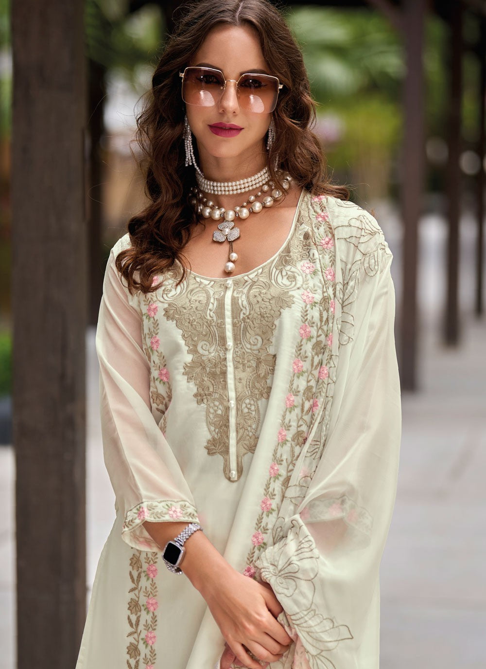 Salwar Suit Embroidered White Organza T5523