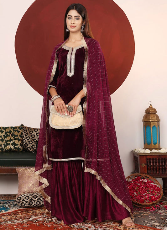 Palazzo Suit Patch Border Wine Silk T5286