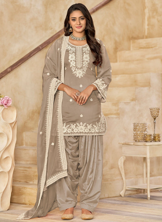 Patiala Suit Embroidered Grey T7626