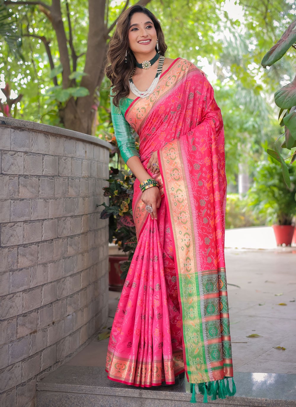 Designer Woven Pink Patola Silk Saree S12499