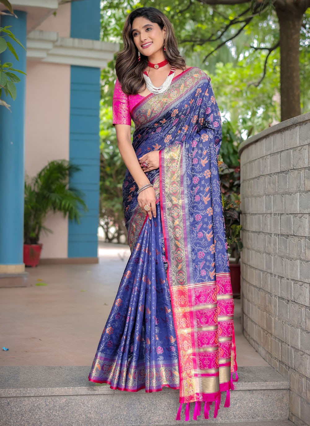 Contemporary Woven Navy Blue Patola Silk S12433