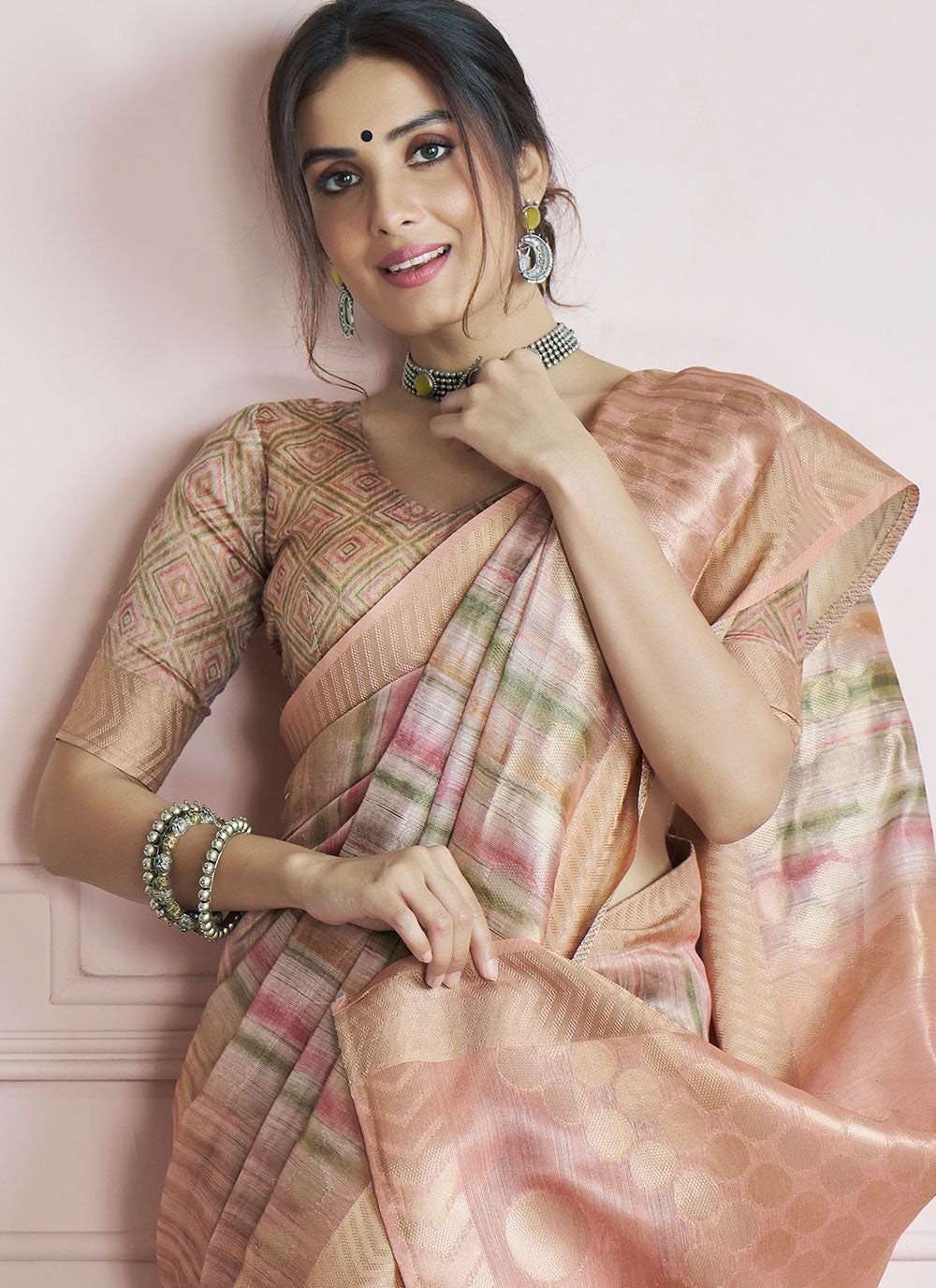 Border Work Handloom Silk Peach Saree S14825