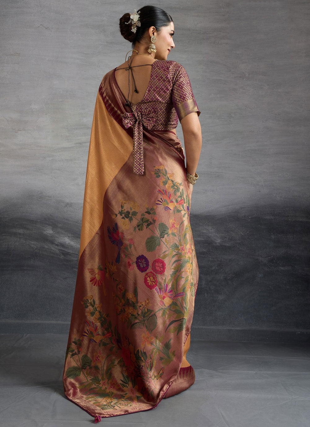 Peach Kanjivaram Silk Contemporary Saree Meenakari, Weaving Zari, Zari S19373