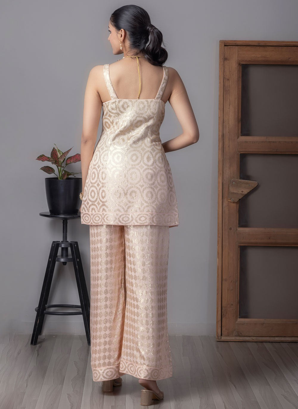 Archive Sequins, Thread 316700 Peach T6790