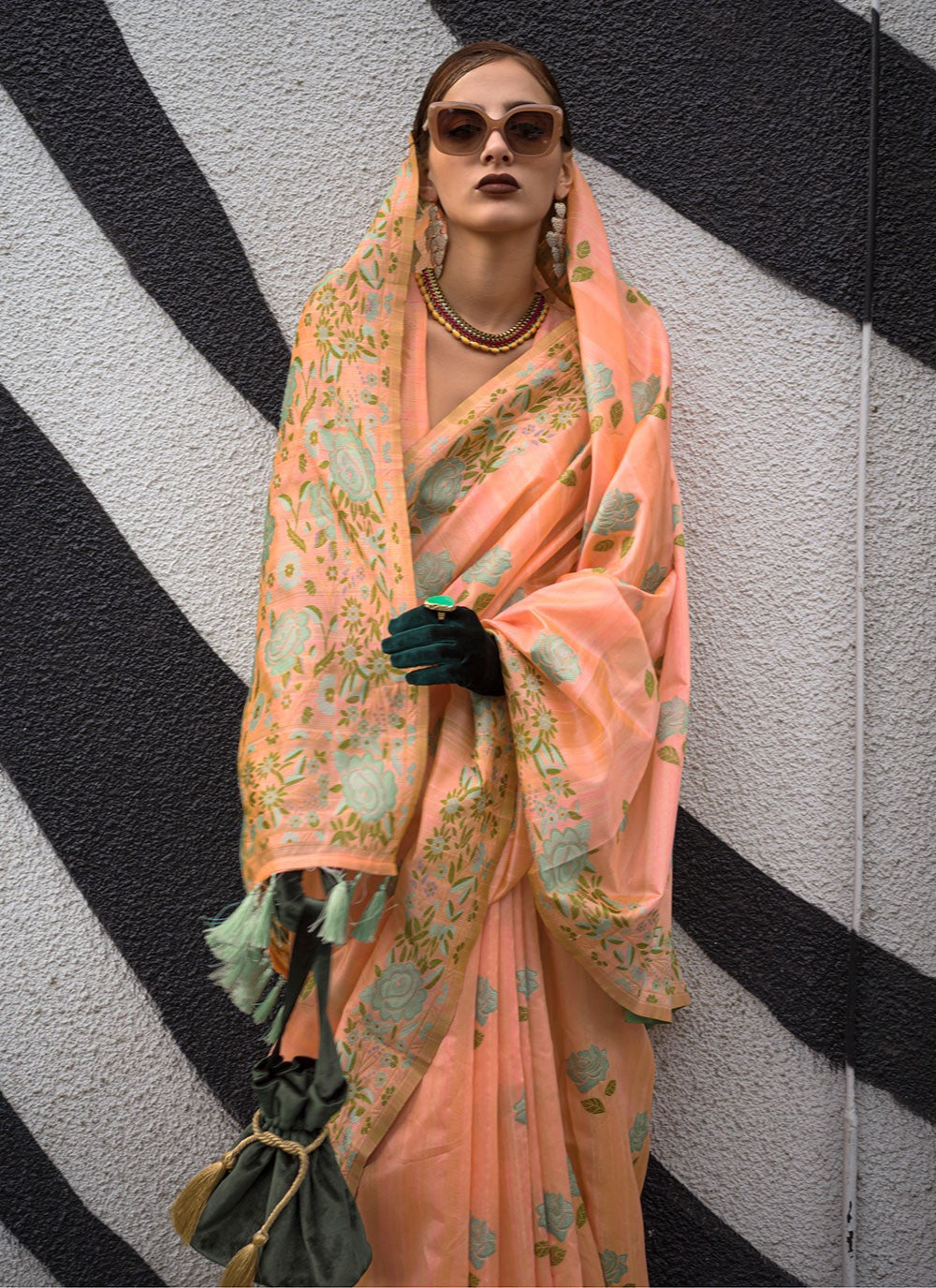Trendy Weaving Zari Silk Saree - S4764