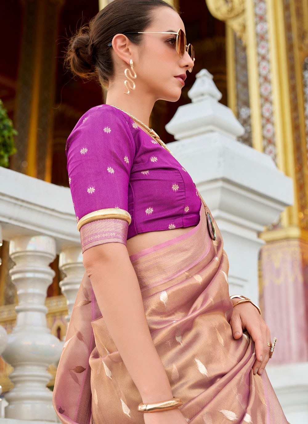 Woven Silk Peach Contemporary Saree S14842