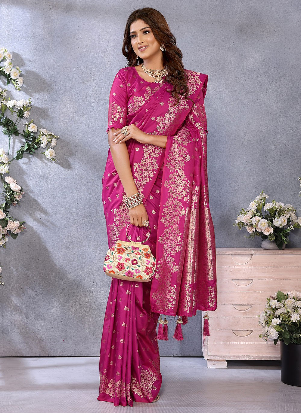 Pink Banarasi Silk Classic Saree Jacquard Work, Weaving Zari S16642