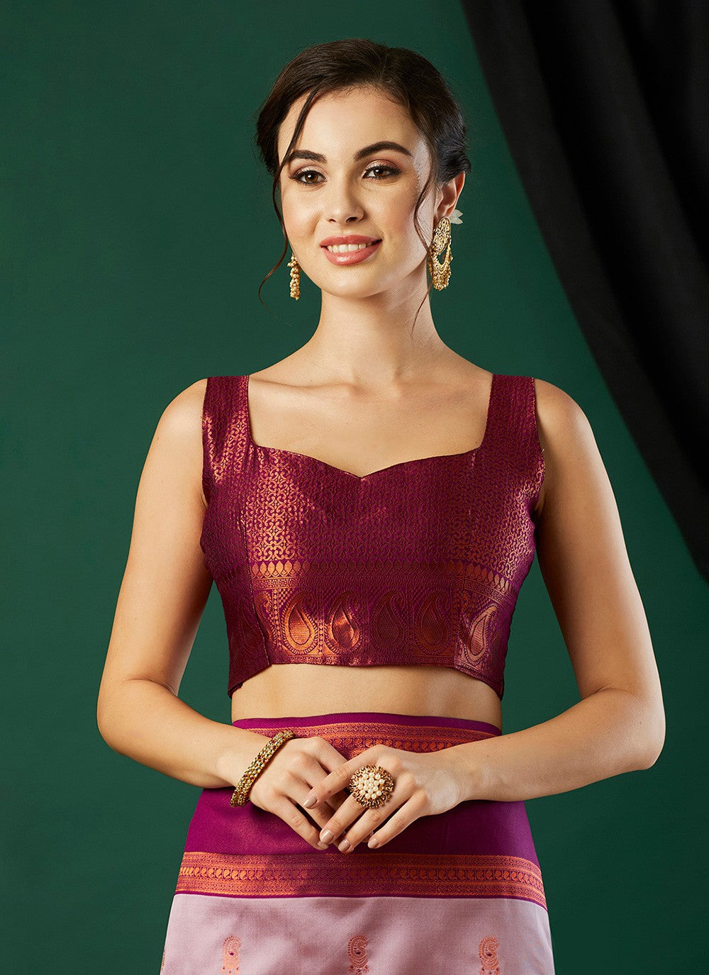 Contemporary Woven Pink Banarasi Silk S12511