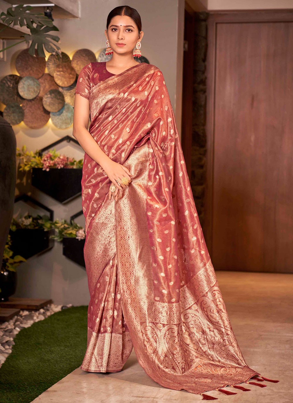 Contemporary Weaving Zari Silk Saree - S2929