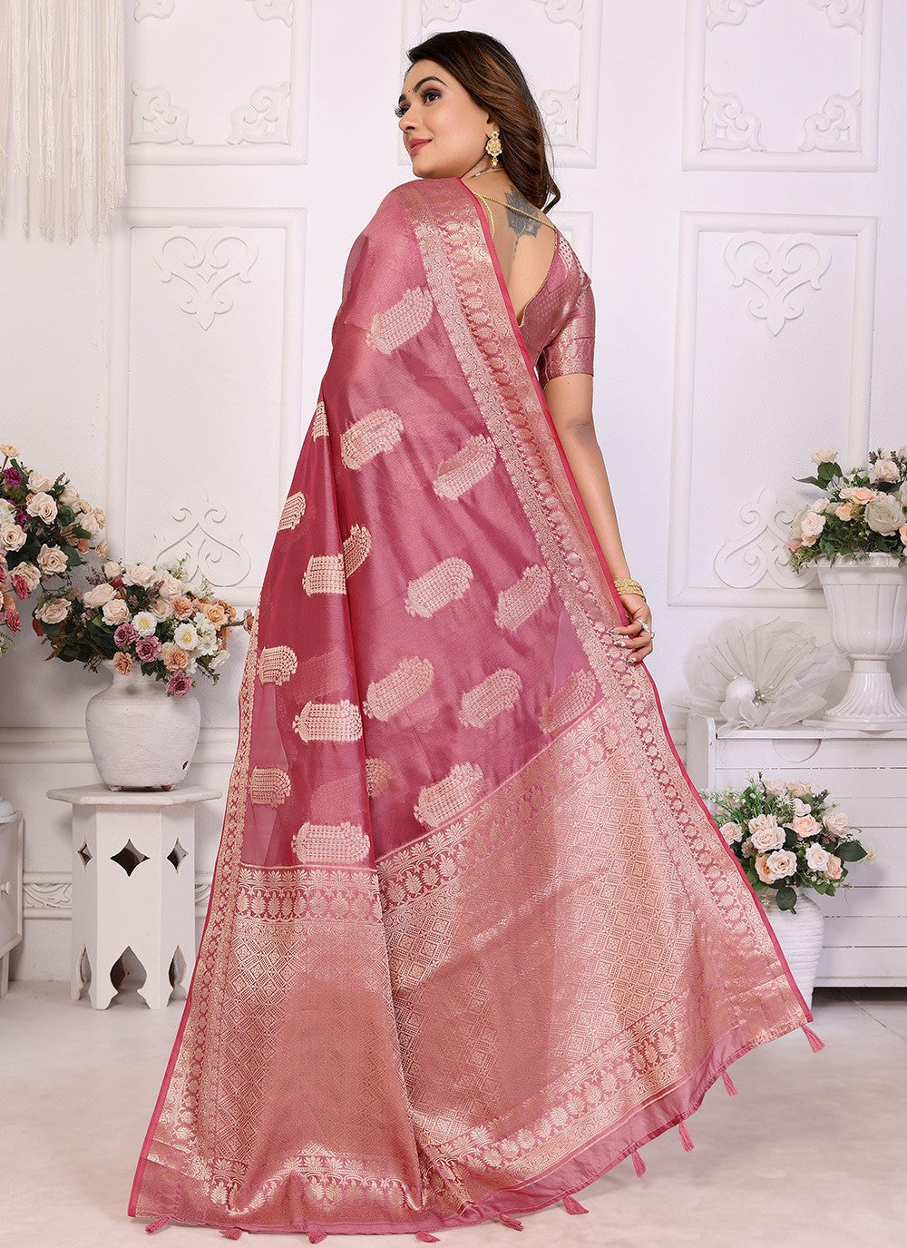 Casual Woven Pink Organza Saree S13624