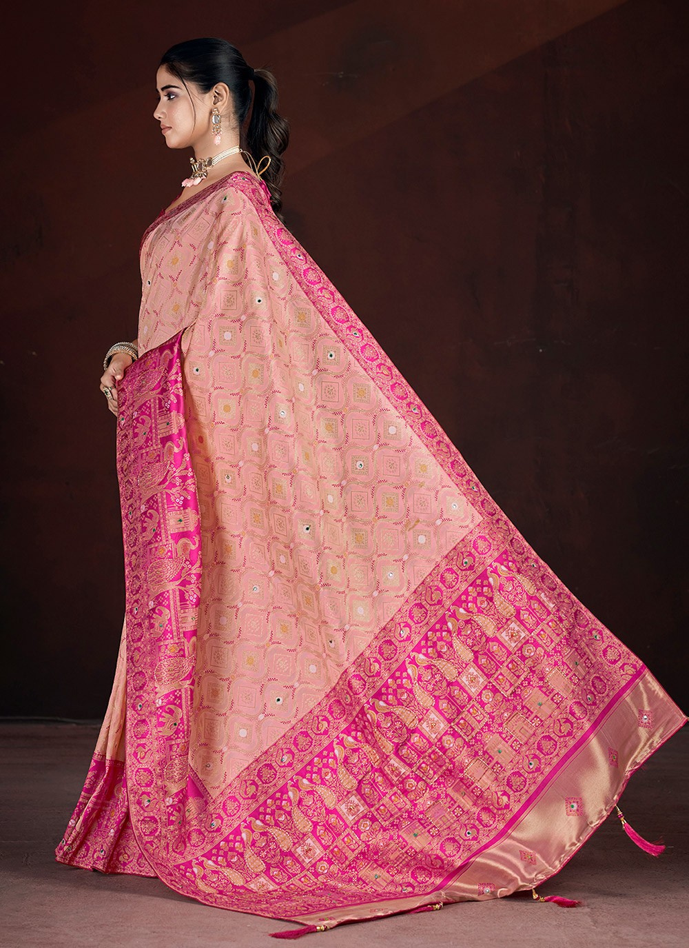 Hand Embroidery, Thread, Weaving Zari, Zari Banarasi Silk Saree - S11710