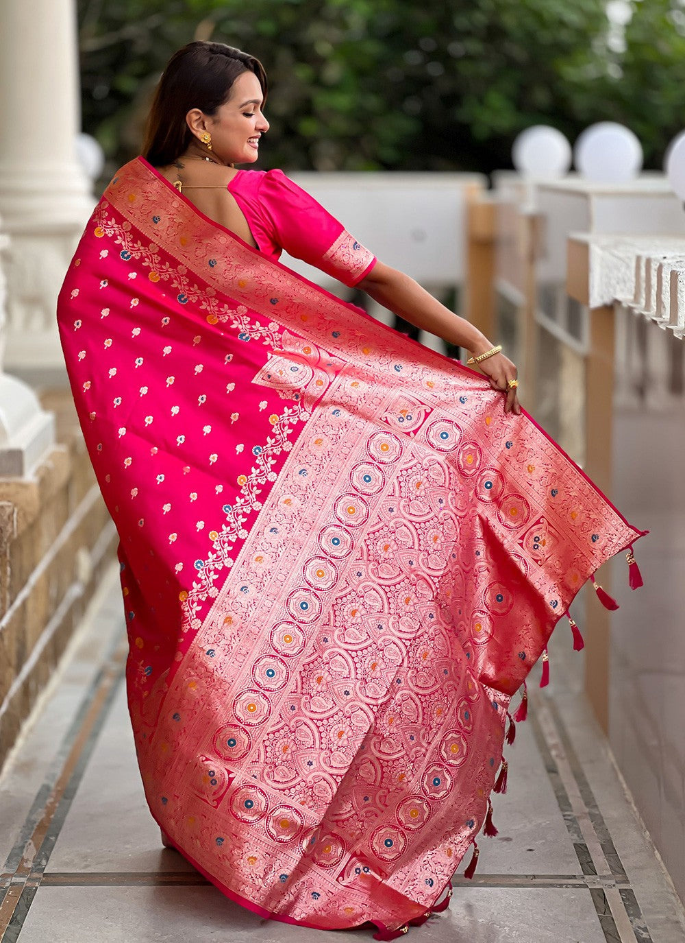 Pink Banarasi Silk Contemporary Saree Meenakari, Woven S16655