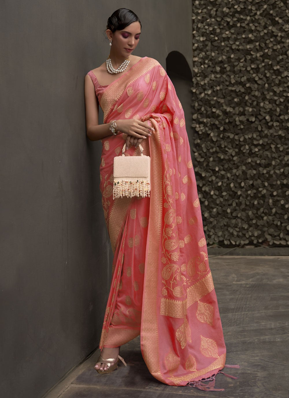 Trendy Weaving Zari Chinon Saree - S4404