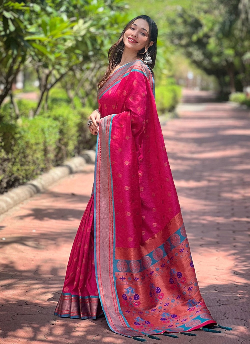 Classic Woven Silk Saree - S8072
