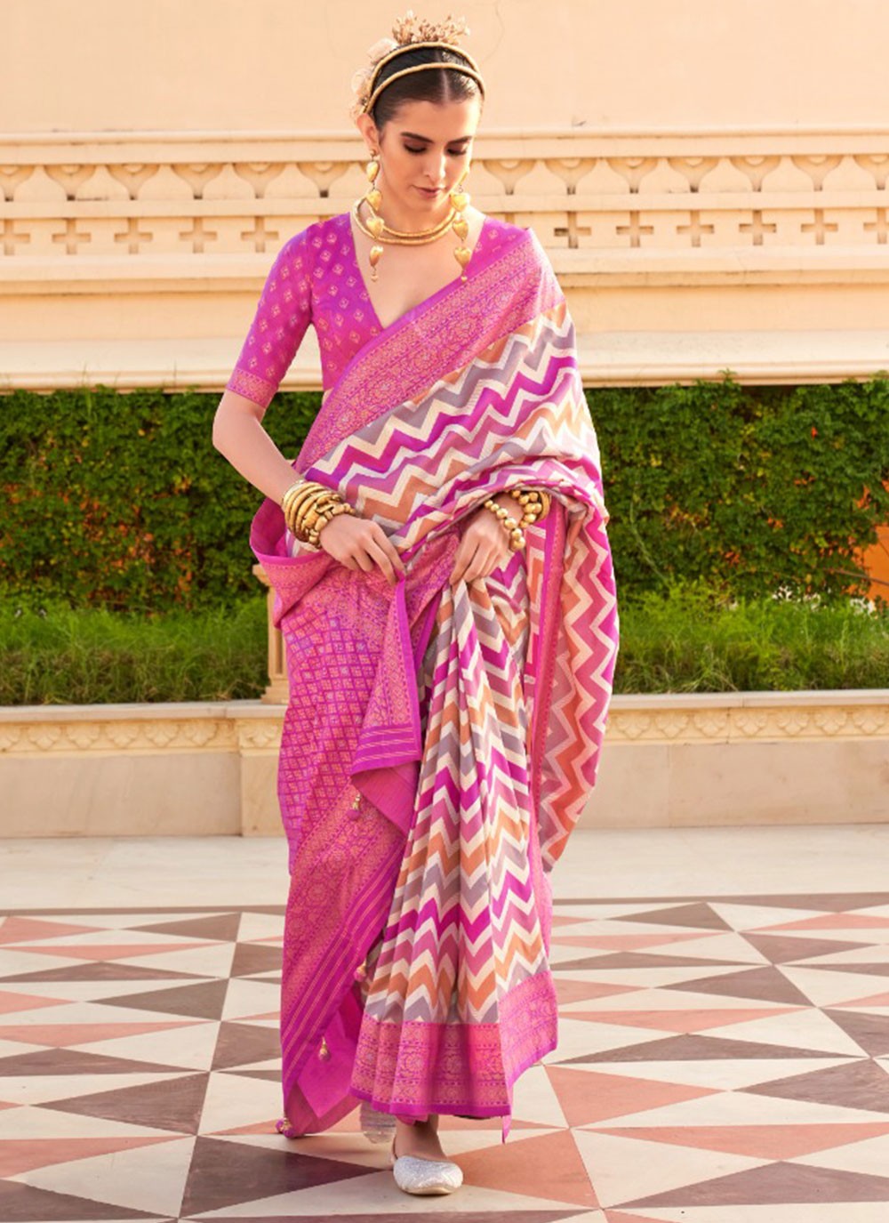 Classic Foliage Prints Silk Saree - S7236
