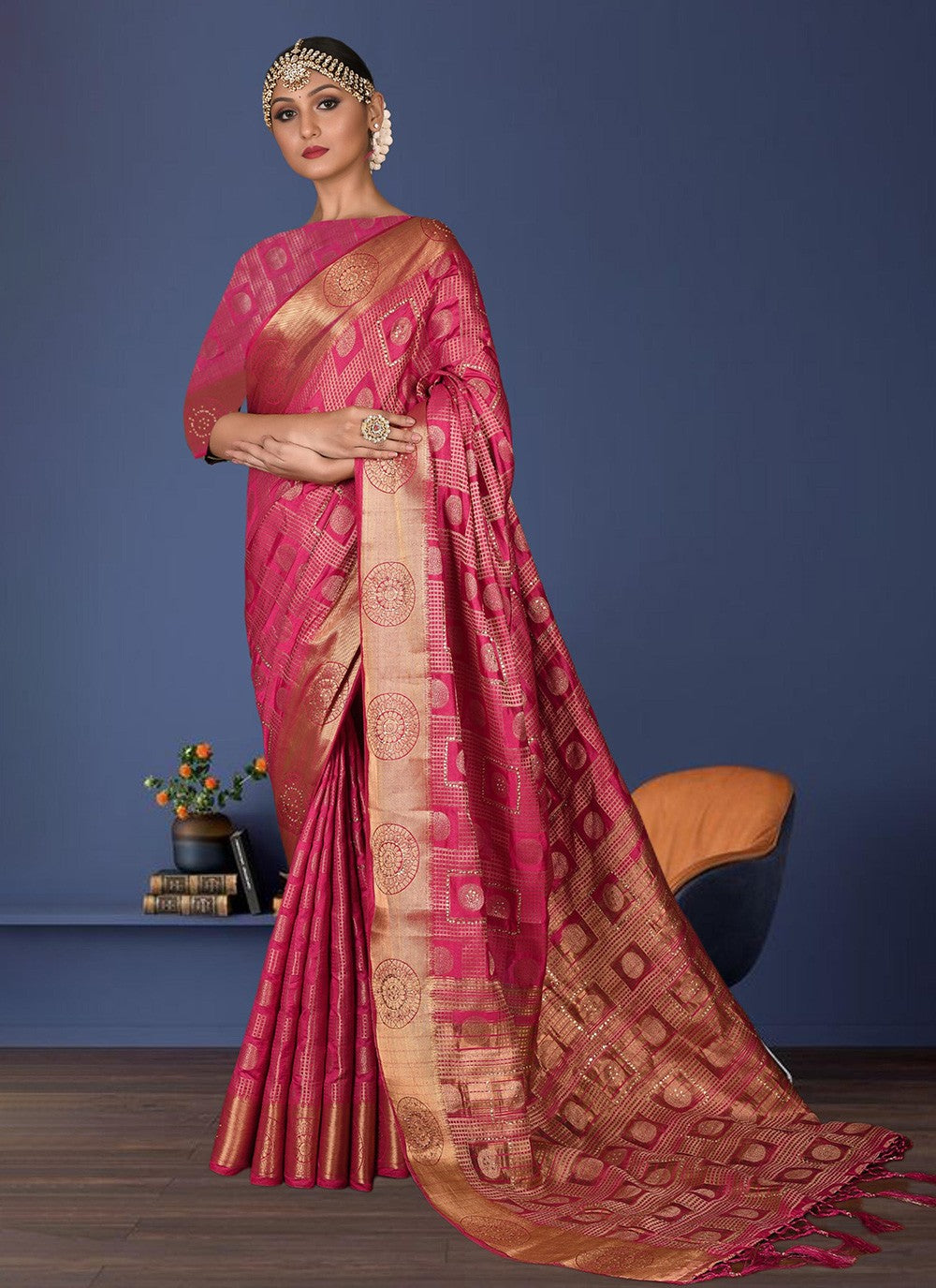 Hand Embroidery Art Silk Pink Saree S13769