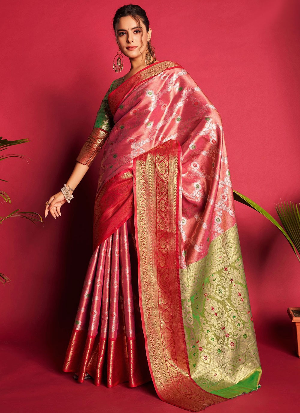 Contemporary Woven Kanjivaram Silk Saree - S3103