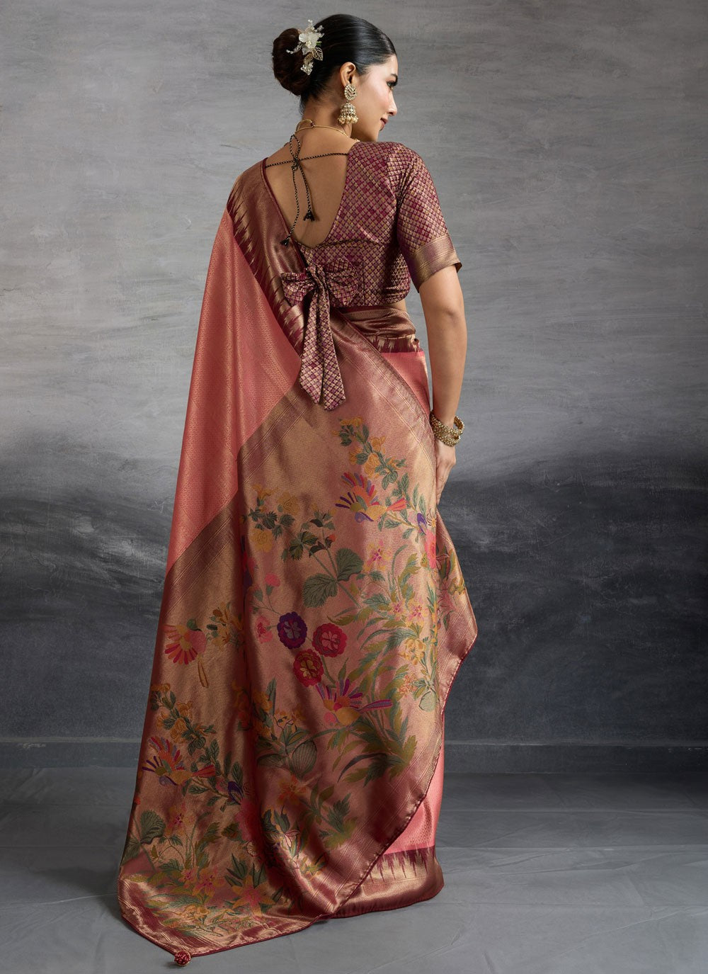 Pink Kanjivaram Silk Traditional Saree Meenakari, Weaving Zari, Zari S19375