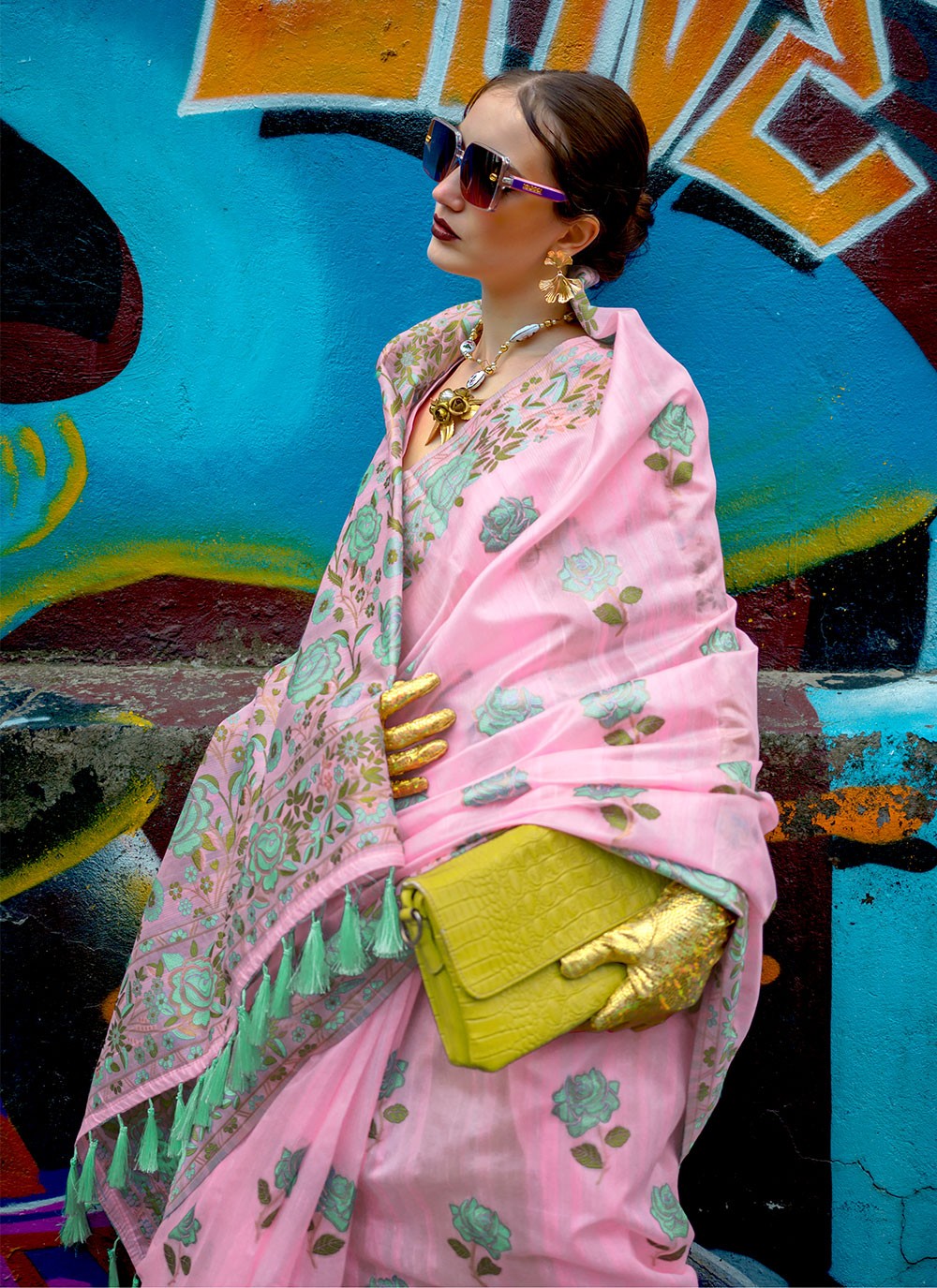 Trendy Weaving Zari Silk Saree - S4764
