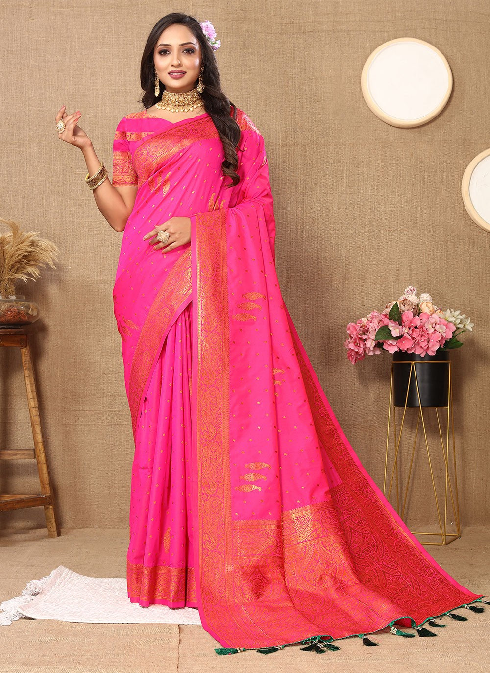 Classic Weaving Zari Silk Saree - S5472