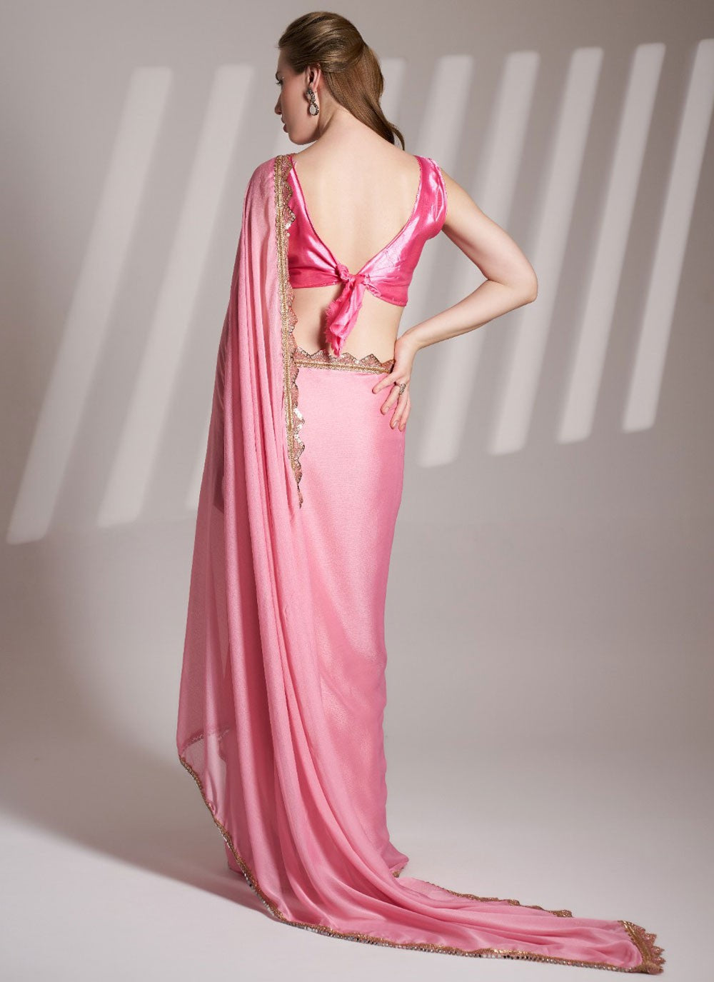Traditional Border Work Pink Chiffon Saree S13593