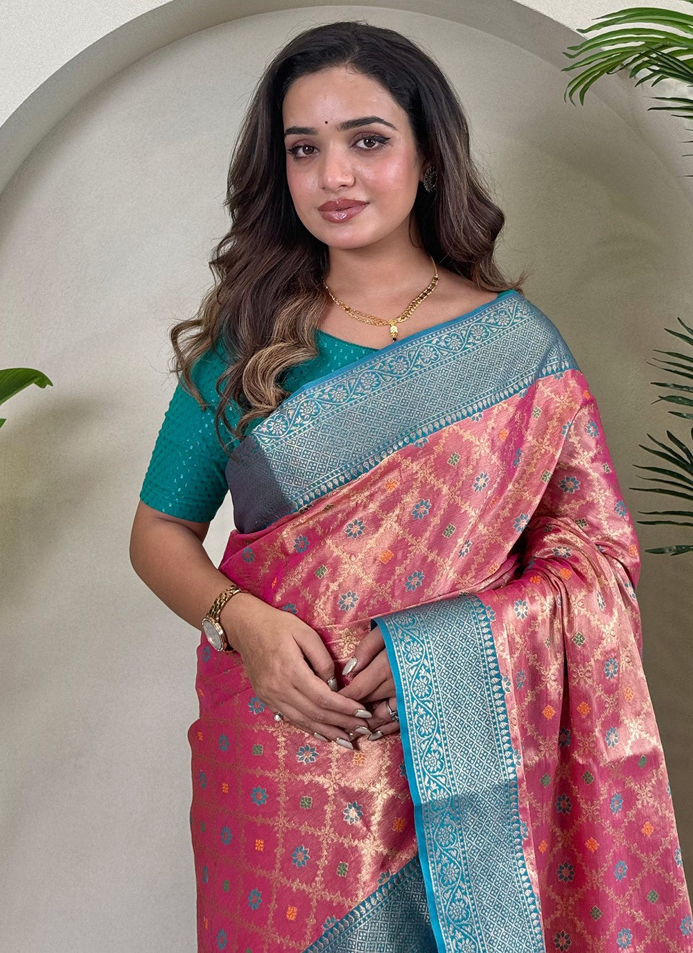 Weaving Zari Silk Pink Classic Saree S15247