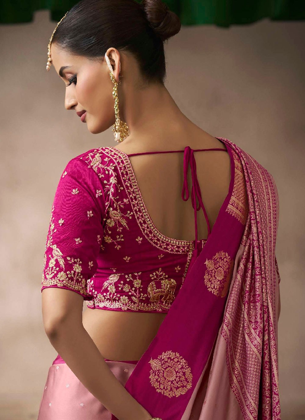 Pink Satin Silk Classic Saree Weaving Zari, Zari S19203