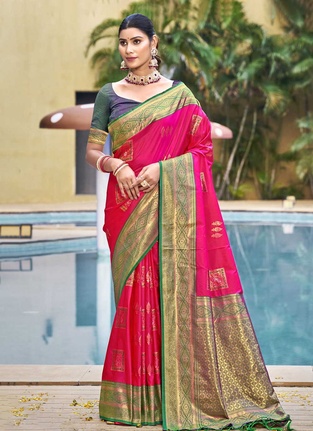 Classic Weaving Zari Silk Cream Saree - S11288