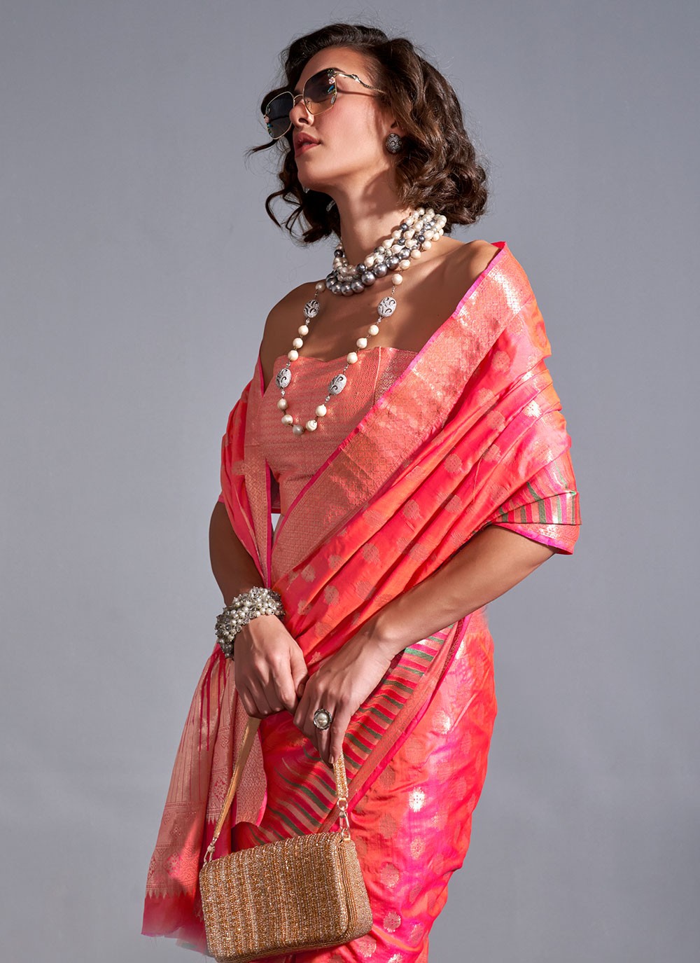 Trendy Woven Silk Saree - S5041