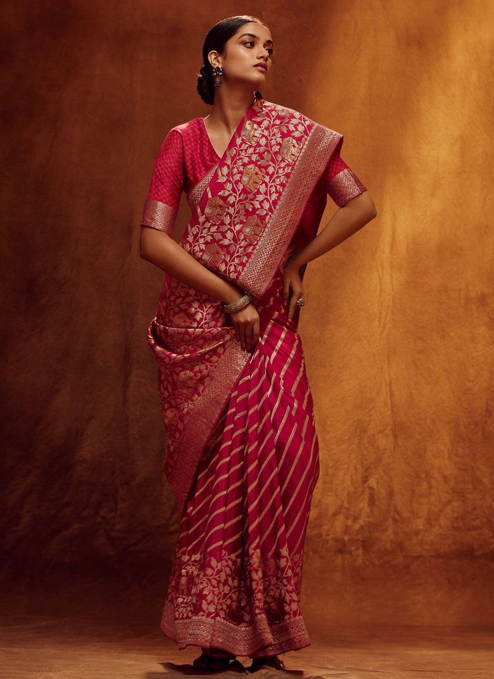 Classic Woven Viscose Saree - S4393