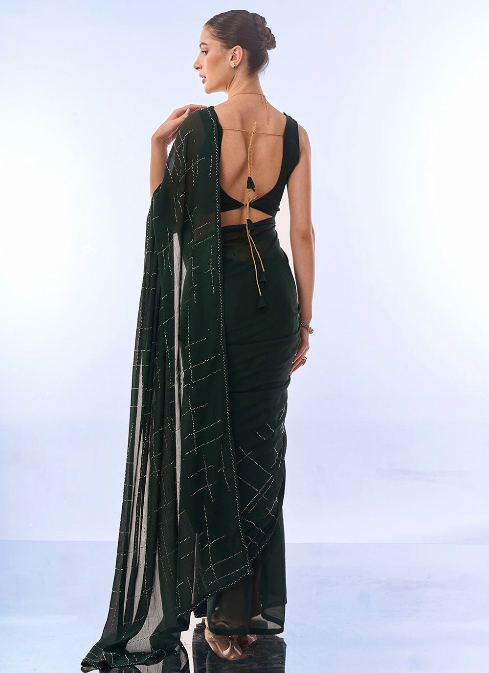 Contemporary Plain Silk Saree - S8116