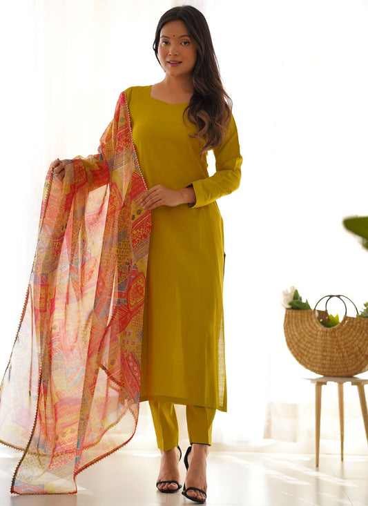 Pant Style Suit Plain Green T7637