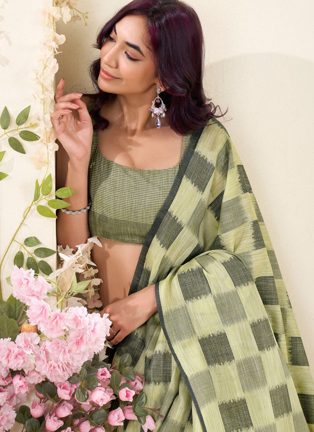 Green Linen Trendy Saree Checks, Printed S18839