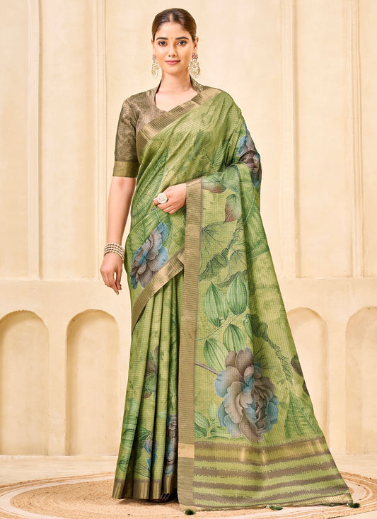 Green Silk Classic Saree Floral Printed S19846