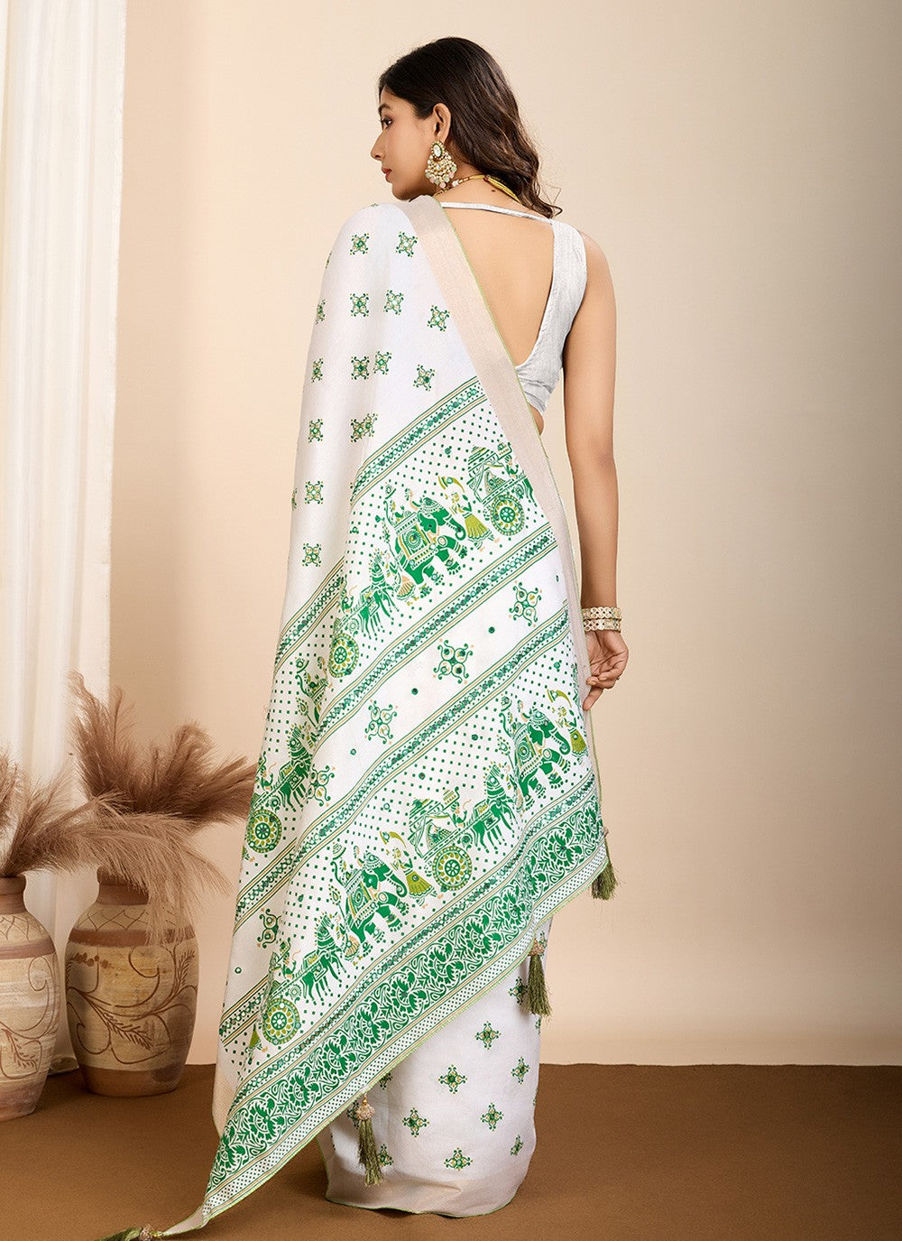 Trendy Saree Printed Off White Cotton Saree S13630