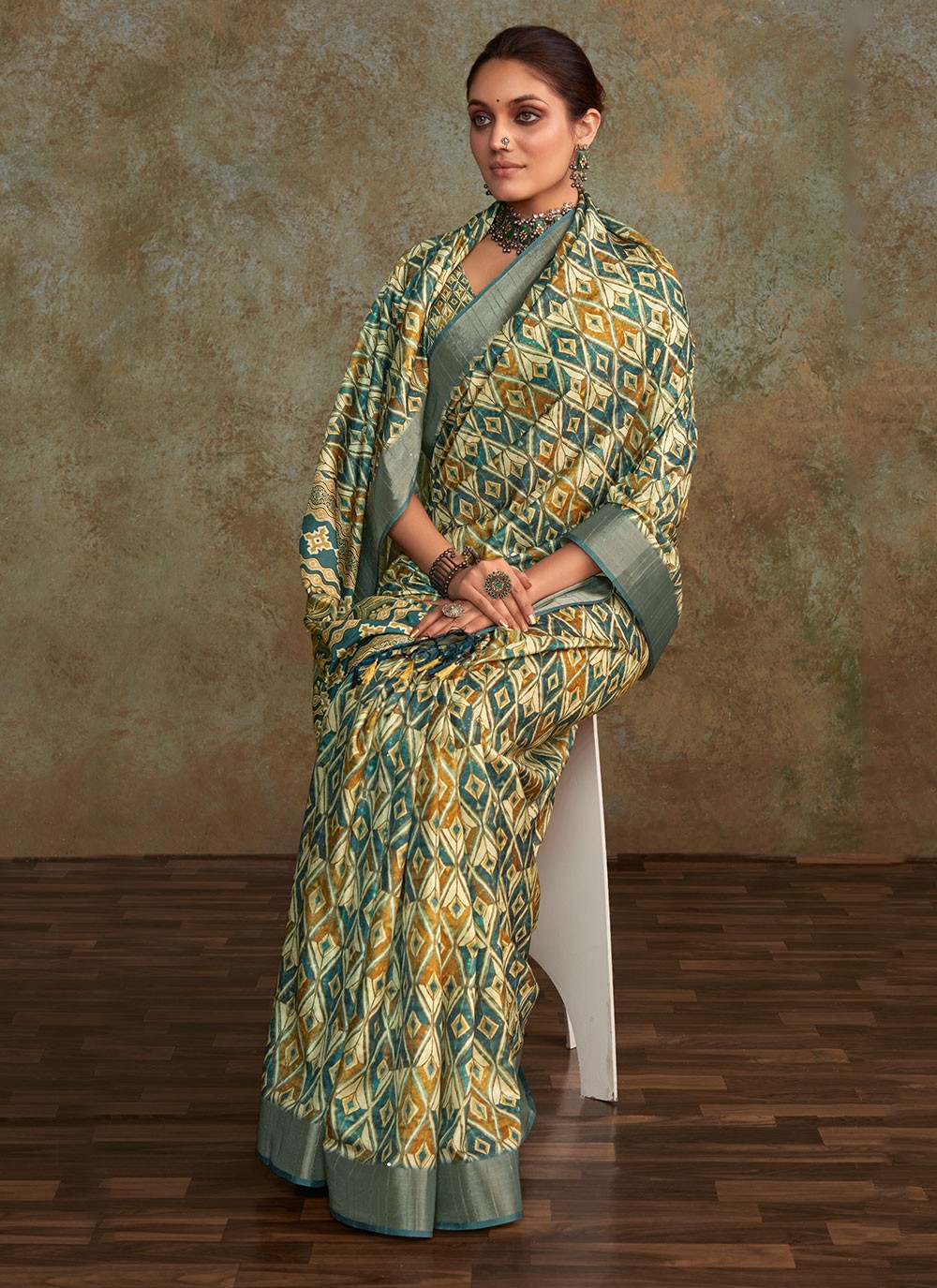 Classic Printed Handloom Silk Saree - S6674