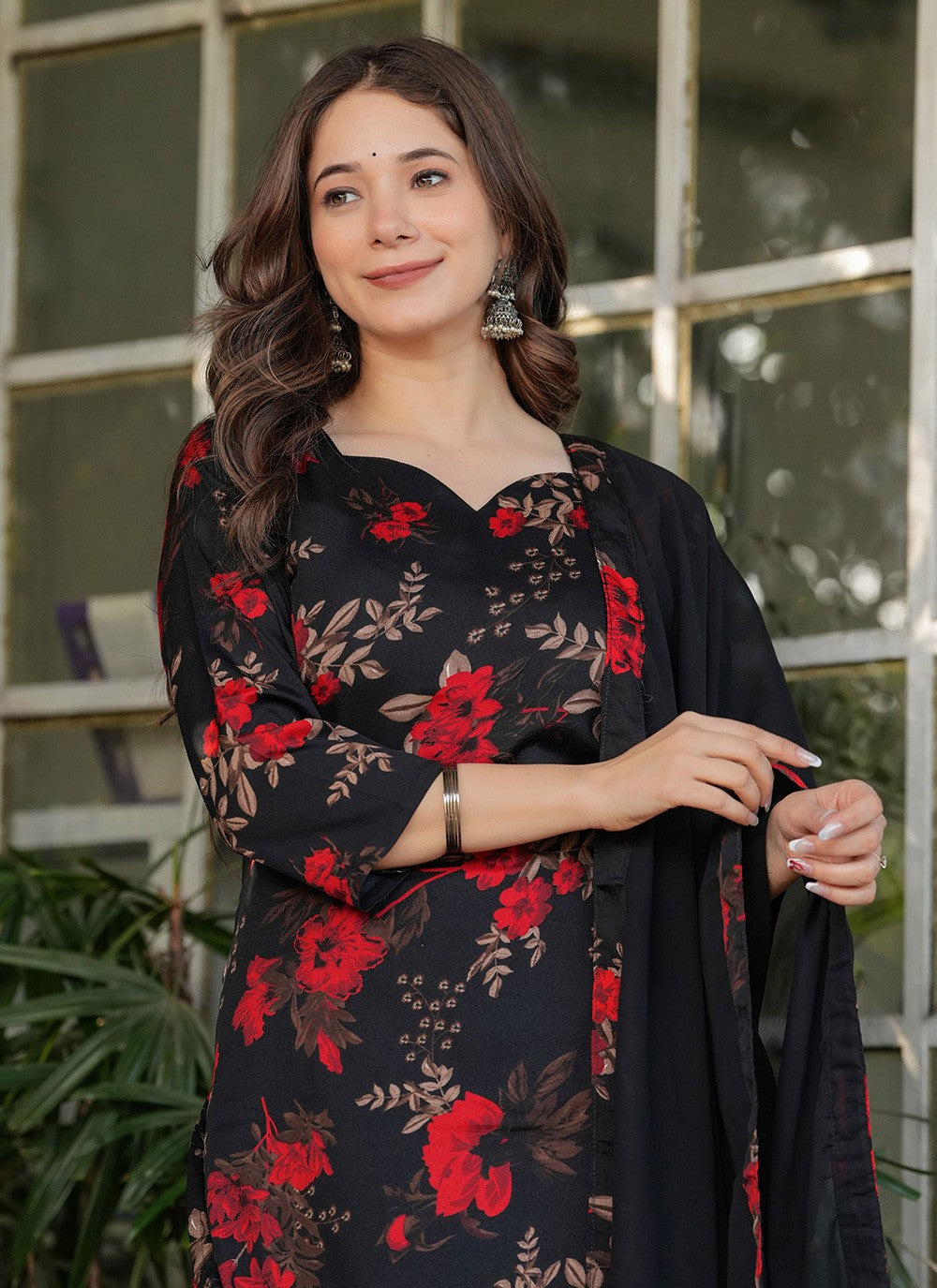 Printed Satin Blend Black Pant Style Suit T6096
